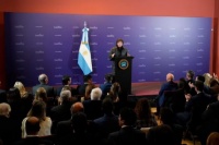 El Gobierno vuelve a reunir a su bloque para destrabar la reforma del Banco Central