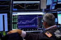 El riesgo país perforó los 500 puntos y marcó un nuevo mínimo mensual