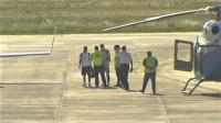 Los campeones en Rosario: Messi y Di María llegaron en avión con un sorprendente invitado 