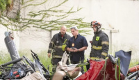 Tragedia en Brasil: Un helicóptero chocó contra un árbol y cayó en la vía pública