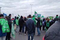 Incidentes en Córdoba a la espera de Milei: ATE bloquea accesos al aeropuerto y se enfrentó a la Gendarmería