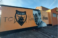 Pintadas contra Di María en Rosario tras la eliminación de Central en la Libertadores