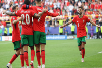 Portugal aplastó a Turquía y está en octavos de final