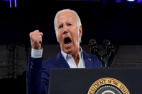 Popes demócratas desoyen lo llamados para que Biden se baje de la candidatura