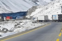 Habilitaron el paso de camiones de carga que se trasladan a Chile