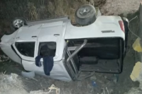 Perdió el control de su camioneta y volcó en Santa Lucia 