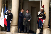 En la previa del acto de apertura de los Juegos Olímpicos, Milei se reunió con Macron