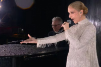 El conmovedor regreso de Céline Dion: cantó bajo la torre Eiffel en la ceremonia de los Juegos Olímpicos