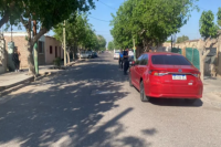 Un niño que cruzaba la calle fue atropellado por un auto y tuvo que ser llevado al hospital