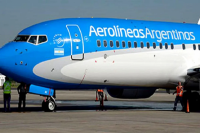 Milei afirmó que si no consigue privatizar Aerolíneas Argentinas la entregará a los empleados