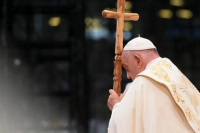 El Papa Francisco abre la puerta a la ordenación femenina en el Sínodo Mundial