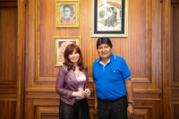 Cristina Kirchner se solidarizó con Evo Morales por el atentado que sufrió y le pidió al gobierno de Bolivia “garantizar su integridad física”