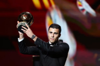 El español Rodri se convirtió en el nuevo ganador del Balón de Oro