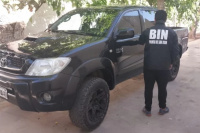 Recuperan una camioneta Hilux robada en Córdoba, que era ofrecida en pleno centro sanjuanino