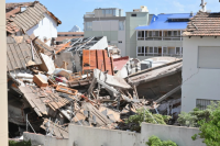 Derrumbe en Gesell: realizan las pericias de los celulares incautados en la causa