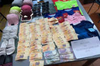 Un hombre y una mujer quedaron detenidos por robar 400 mil pesos y desvalijar un local de ropa