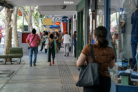 Un conocido comerciante fue detenido por abusar de un empleado menor de edad 