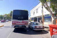 Un motociclista resultó herido tras chocar contra un colectivo de la Red Tulum en Caucete