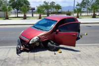 Dieron a conocer el parte médico del policía accidentado en un choque entre su moto y un auto