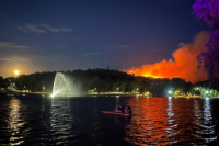 Impactante incendio se desató en las Sierras de Tandil y las llamas amenazan a la ciudad