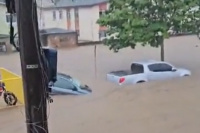 Inundaciones y caos en el sur de Brasil tras las intensas lluvias, afectan también a los turistas argentinos