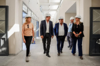 Marcelo Orrego supervisó la obra de construcción de una nueva escuela en Chimbas