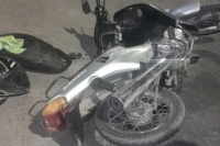 Se produjo un siniestro vial entre un auto y una moto en Chimbas