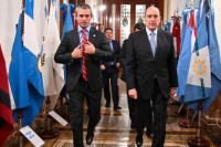 Aliados expulsan a Francos y se reúnen con Martin Menem en Diputados por las Extraordinarias