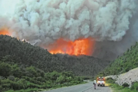 Incendios en Río Negro: vecinos de Mallín Ahogado vieron cómo intentaban reactivar focos ígneos