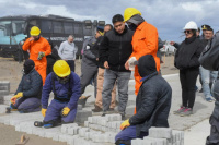 ¿Para tener en cuenta?, en Santa Cruz pusieron a trabajar a los presos en obras de construcción