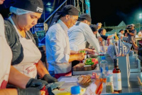 Miles de sanjuaninos disfrutaron de la primera noche de la Fiesta del Tomaticán 2025