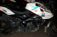 Un policía sanjuanino quedó herido tras sufrir una caída en su moto