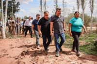 El gobernador Marcelo Orrego recorrió las zonas afectadas por el temporal en Jáchal